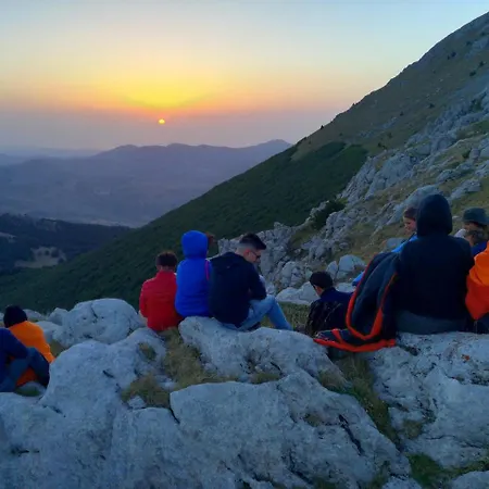 فندق ومطعم بورجو لا تانا