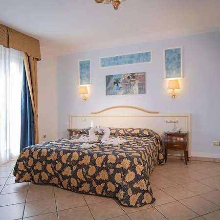 Ristorante Borgo La Tana 3*