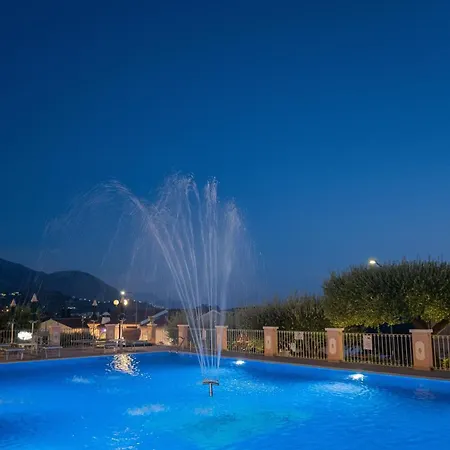 Ristorante Borgo La Tana فندق