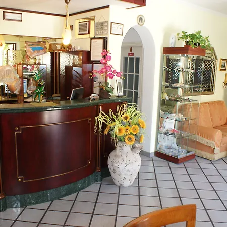 Ristorante Borgo La Tana 3* ماراتييا