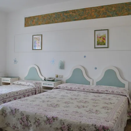 فندق Ristorante Borgo La Tana 3*