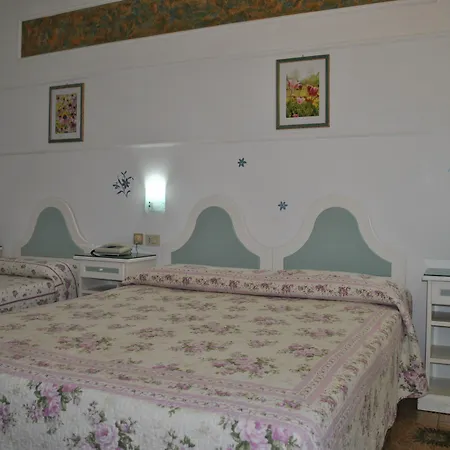 فندق Ristorante Borgo La Tana