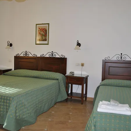 Ristorante Borgo La Tana فندق