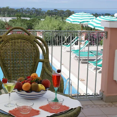 Ristorante Borgo La Tana فندق 3*