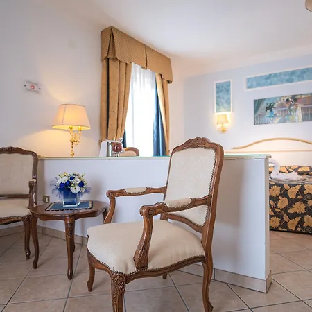 Ristorante Borgo La Tana فندق ماراتييا
