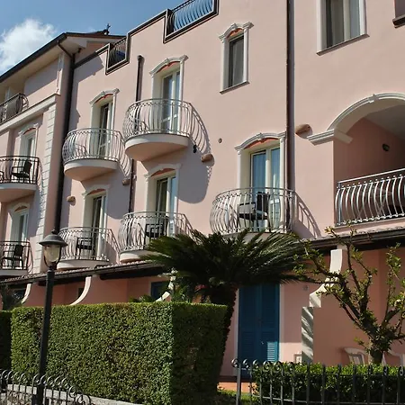 Ristorante Borgo La Tana 3*