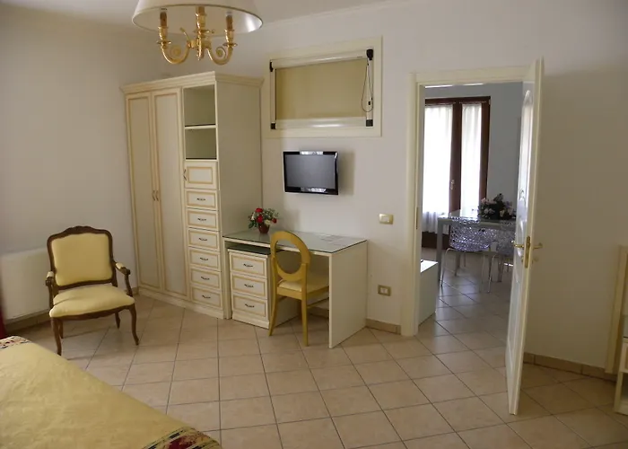 Hotel Ristorante Borgo La Tana