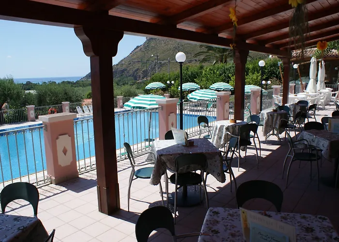 Ristorante Borgo La Tana Hotel 3*